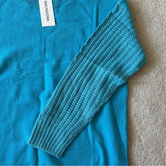 MACNOORA Sky Blue Sweater W Size S with cable knit sleeves and ribbed crew neck - Picture 10 of 12